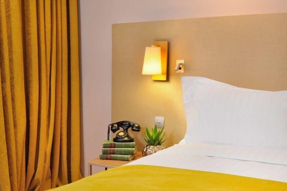 Hotel & Spa La Belle Juliette Paris Exterior photo